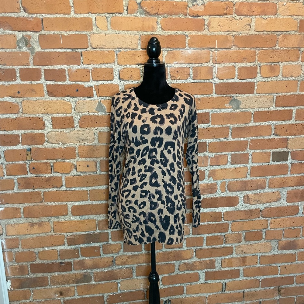 Old Navy Leopard Sweater 🐱